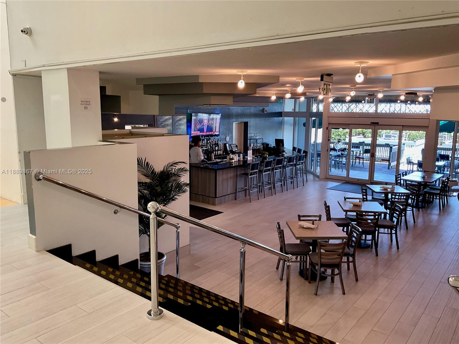 OCEANIA V CONDO - Residential