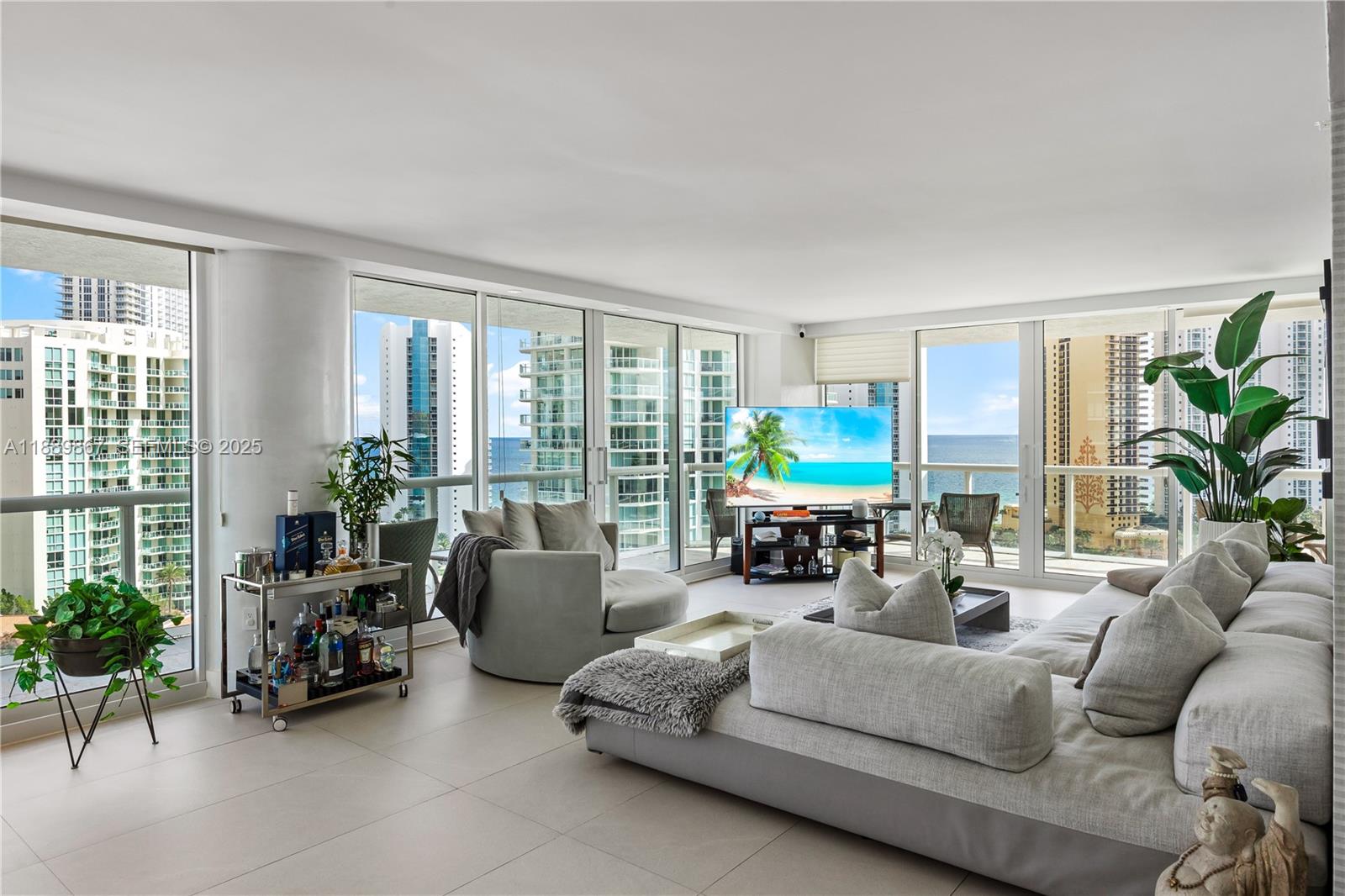 OCEANIA V CONDO - Residential