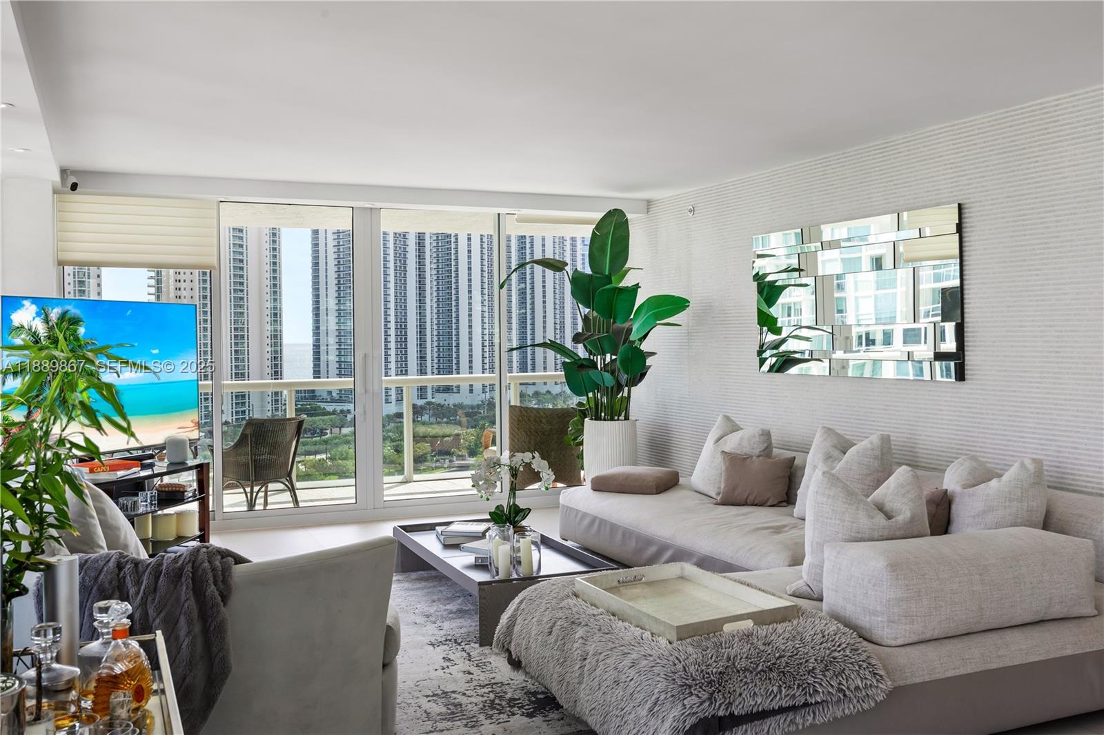 OCEANIA V CONDO - Residential