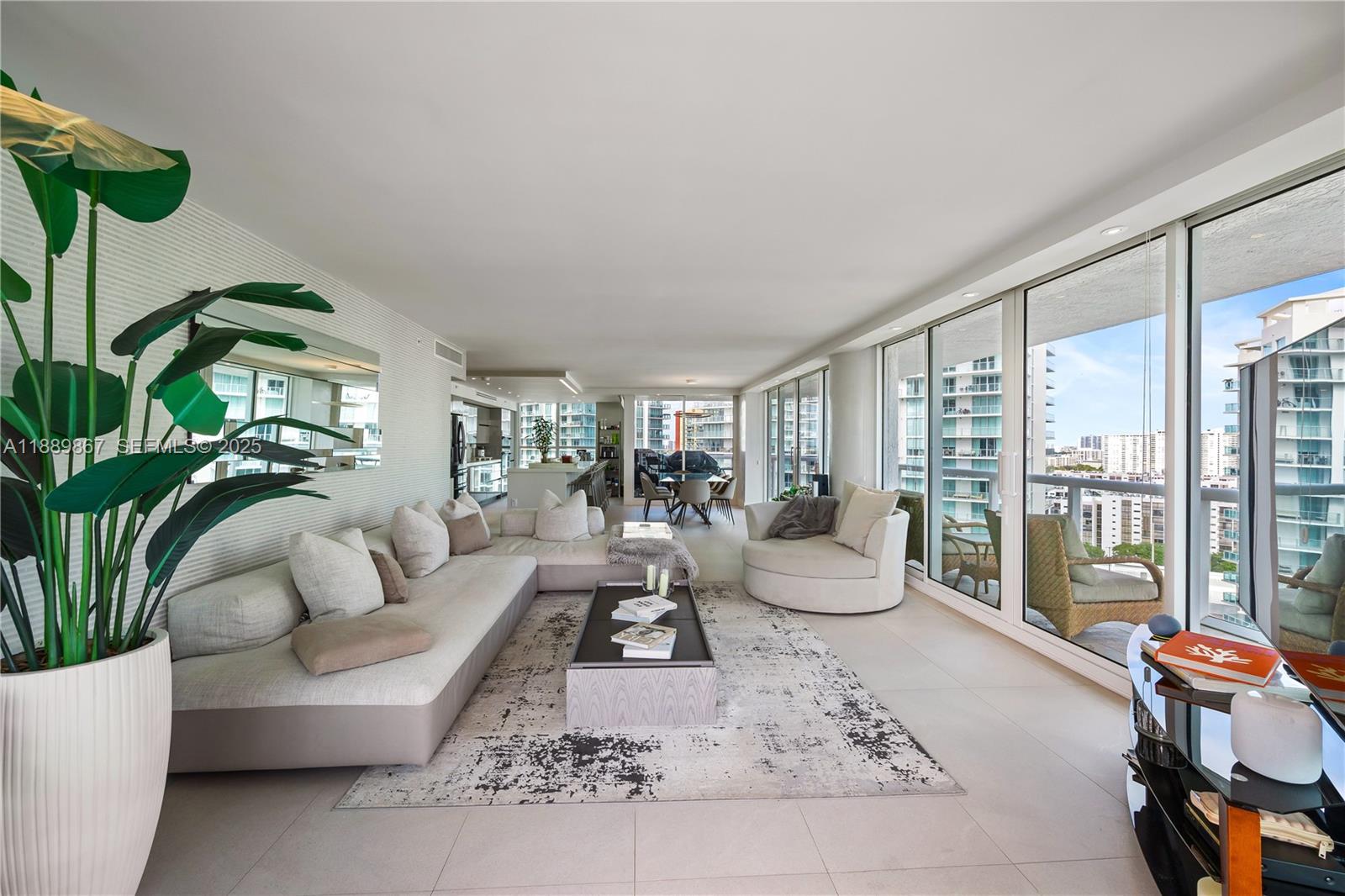 OCEANIA V CONDO - Residential