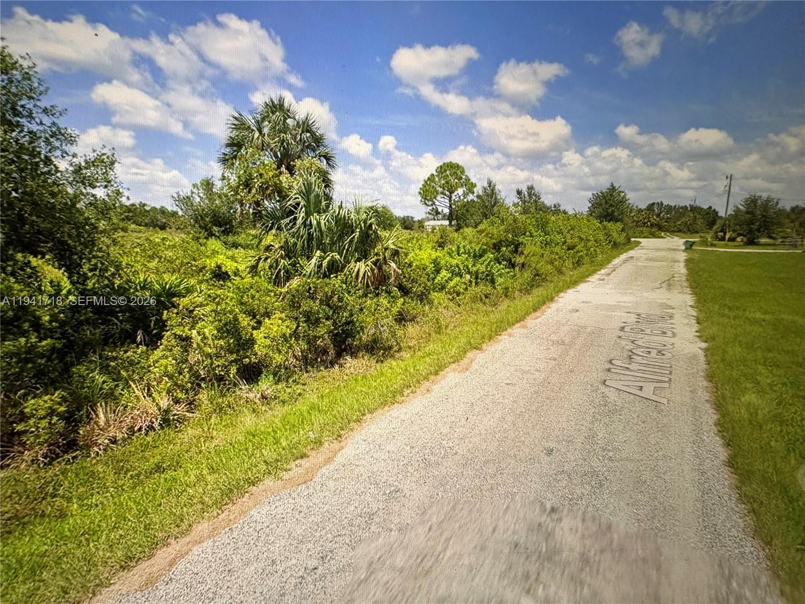 Rural Estate Residential - Land