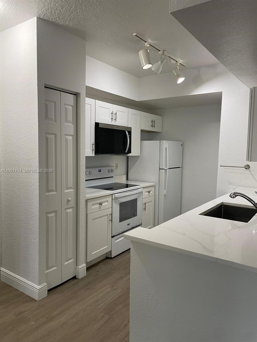 AVENTINE AT MIRAMAR CONDO - Residential