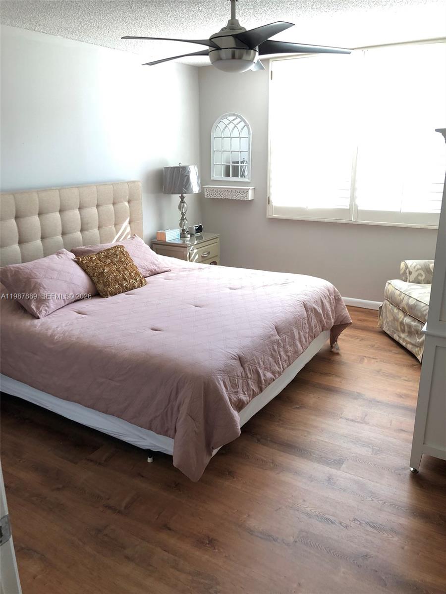 THE YACHT CLUB AT AVENTUR - Residential Lease