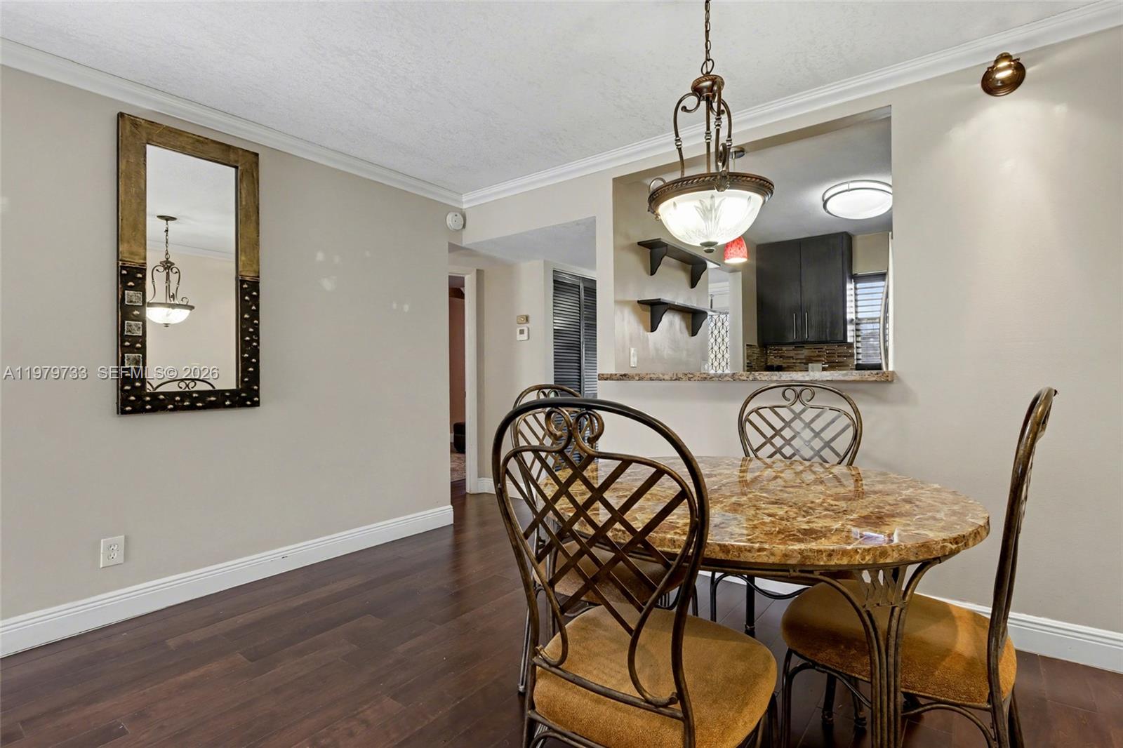 ROYAL PARK GARDENS I-C CO - Residential Lease