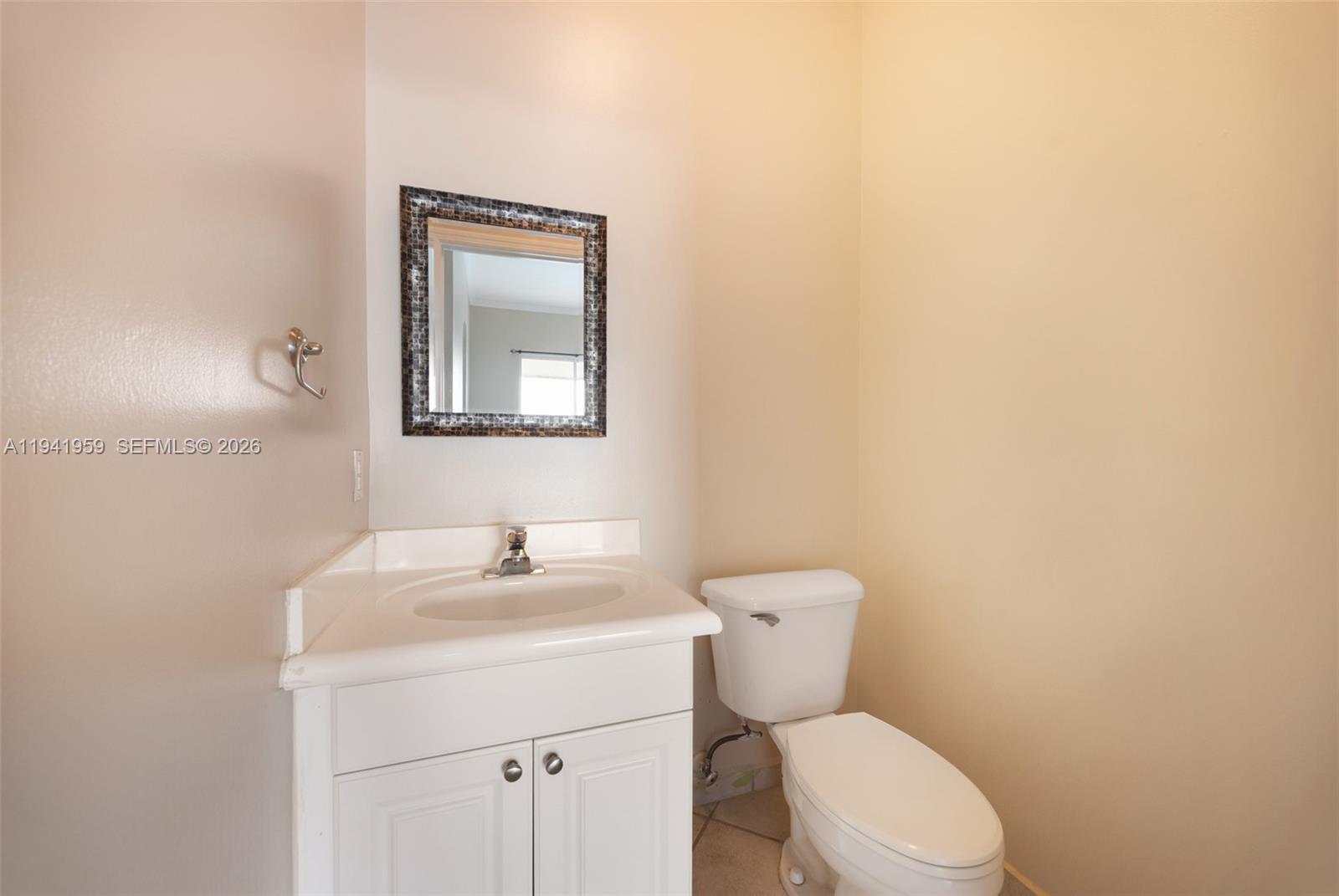 GARDEN HILLS WEST - Residential Lease