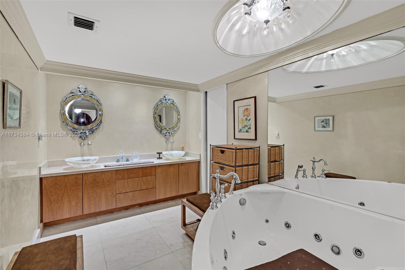 TOWERS OF KEY BISCAYNE CO - Residential