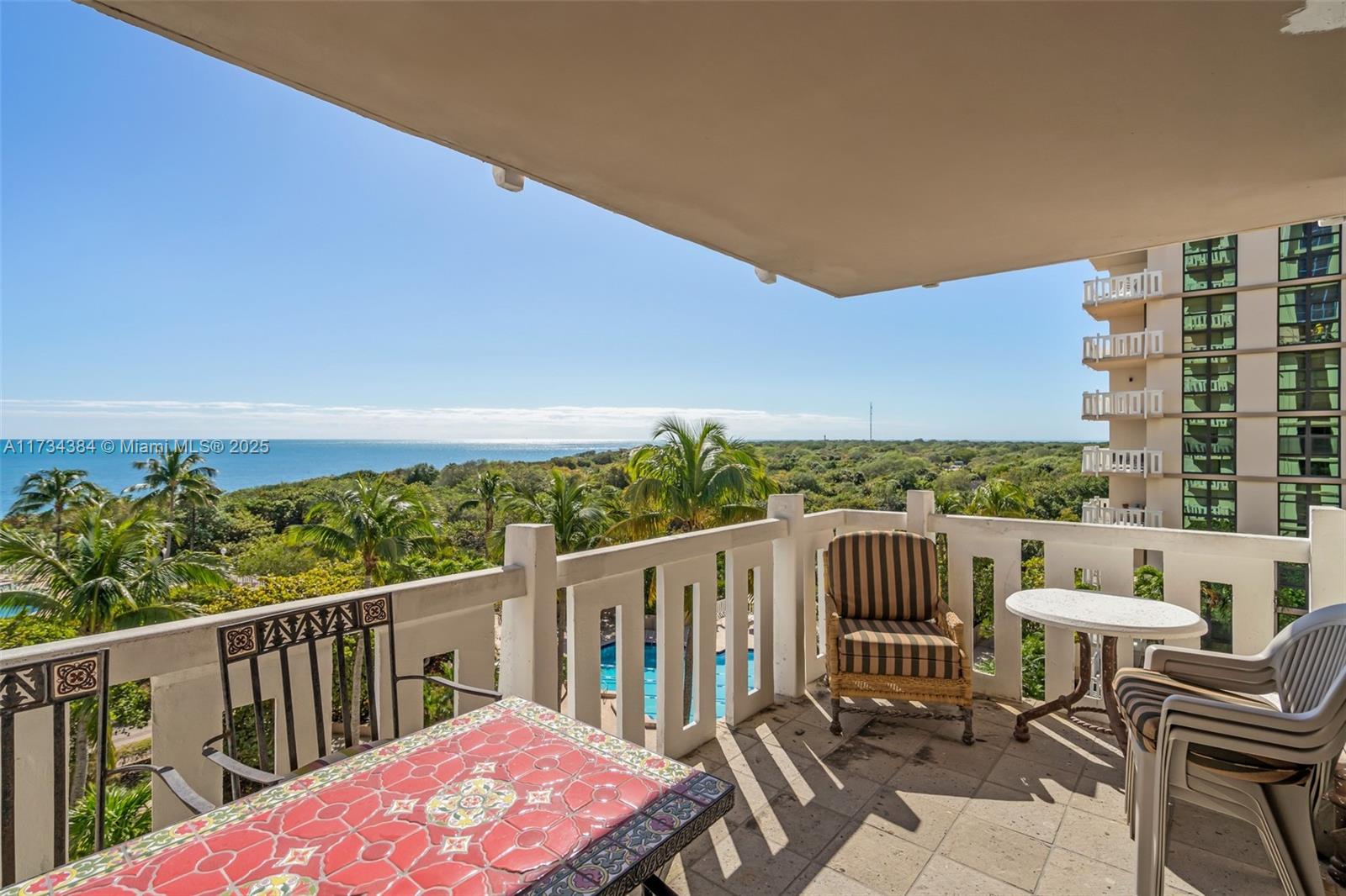 1121 Crandon Blvd F602