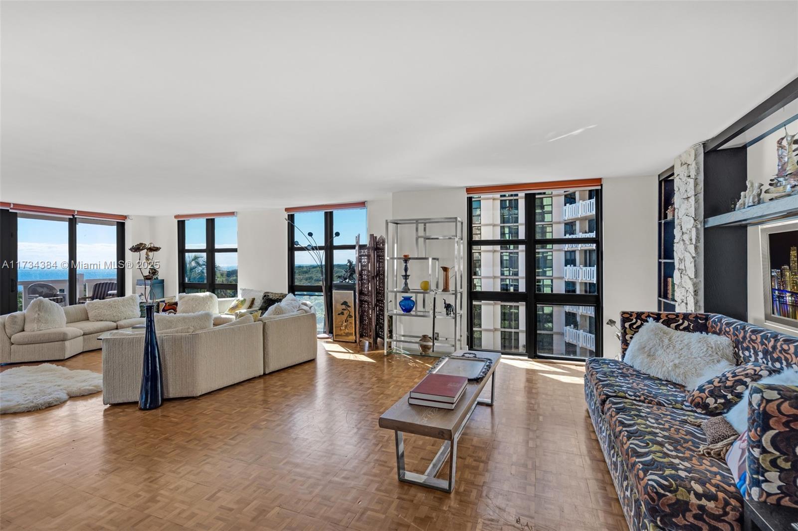 TOWERS OF KEY BISCAYNE CO - Residential