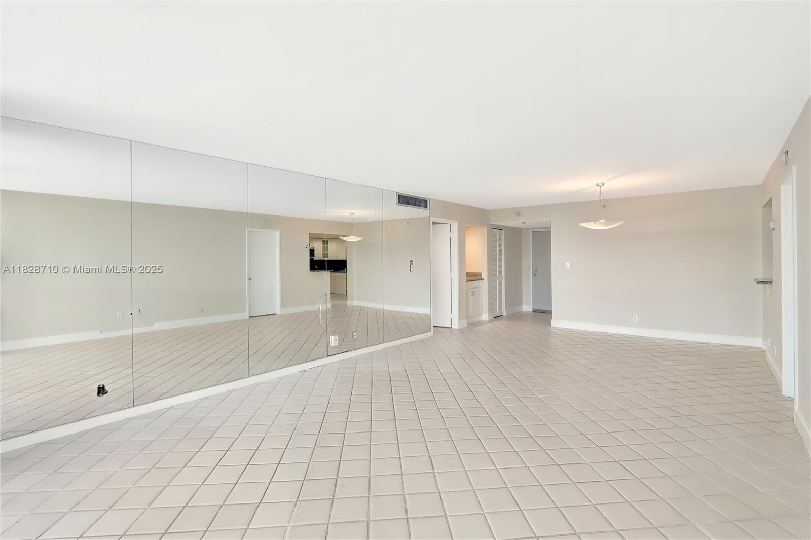 1627 Brickell Ave 2006