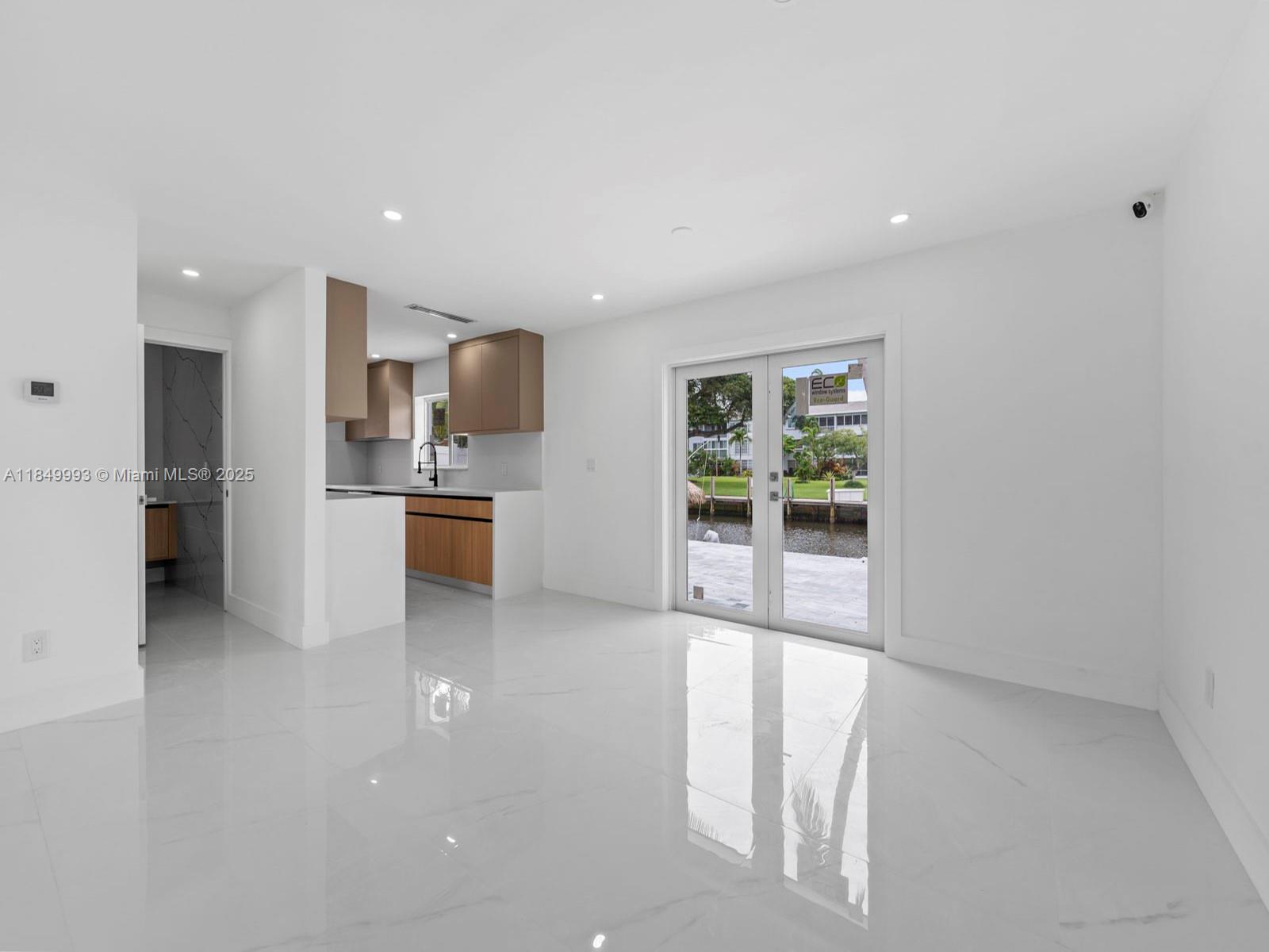 RIO NUEVO ISLE - Residential Income