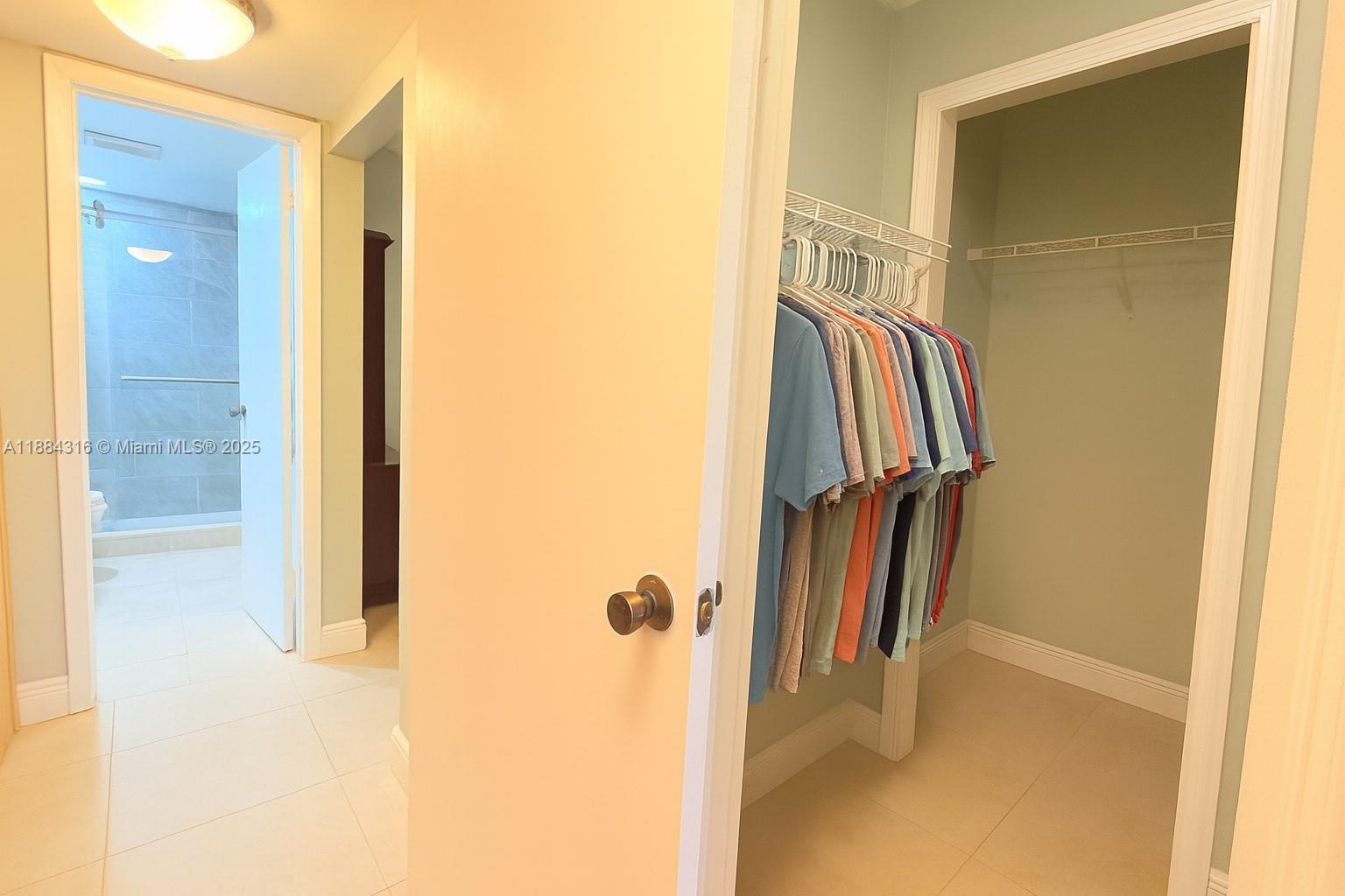 THREE HORIZONS SOUTH COND - Residential Lease