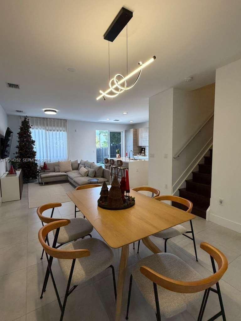 DORAL PALMS NORTH - Residential