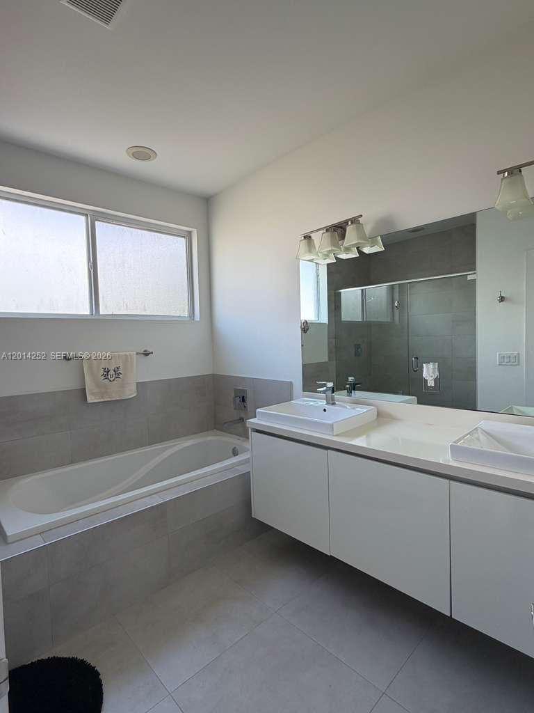 DORAL PALMS NORTH - Residential