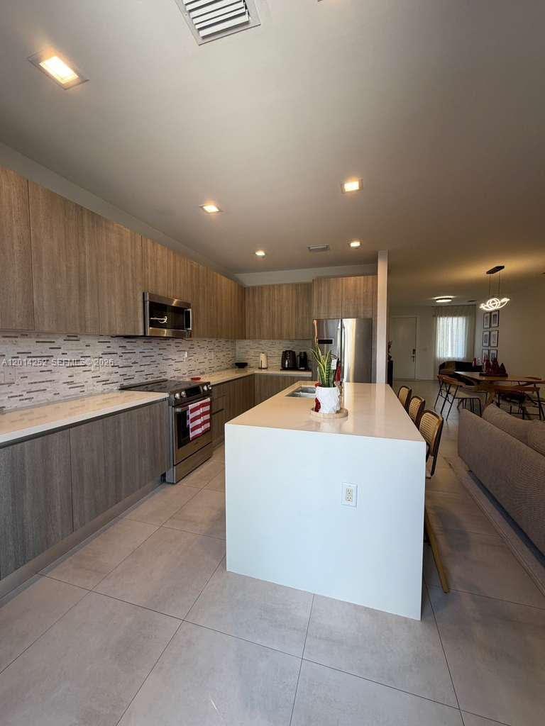 DORAL PALMS NORTH - Residential