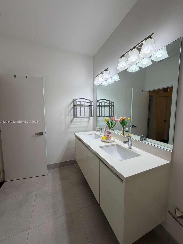 DORAL PALMS NORTH - Residential