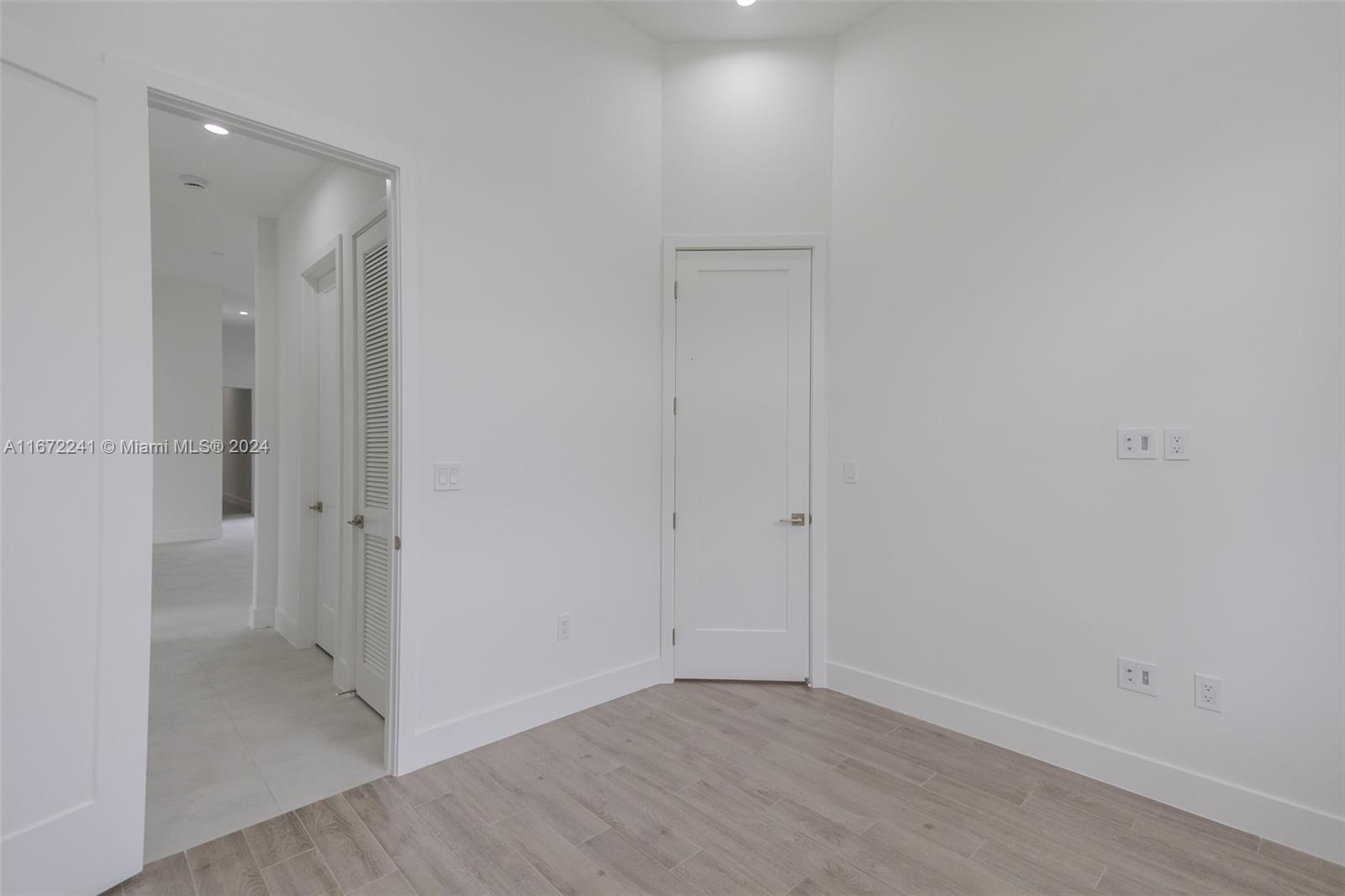 ESTATES AT SUNSET - Residential