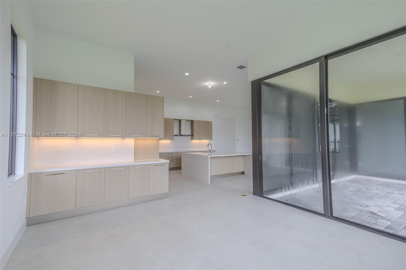 ESTATES AT SUNSET - Residential