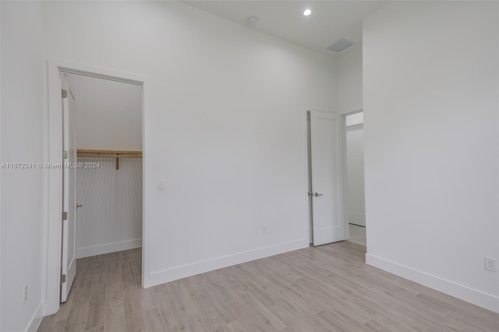 ESTATES AT SUNSET - Residential