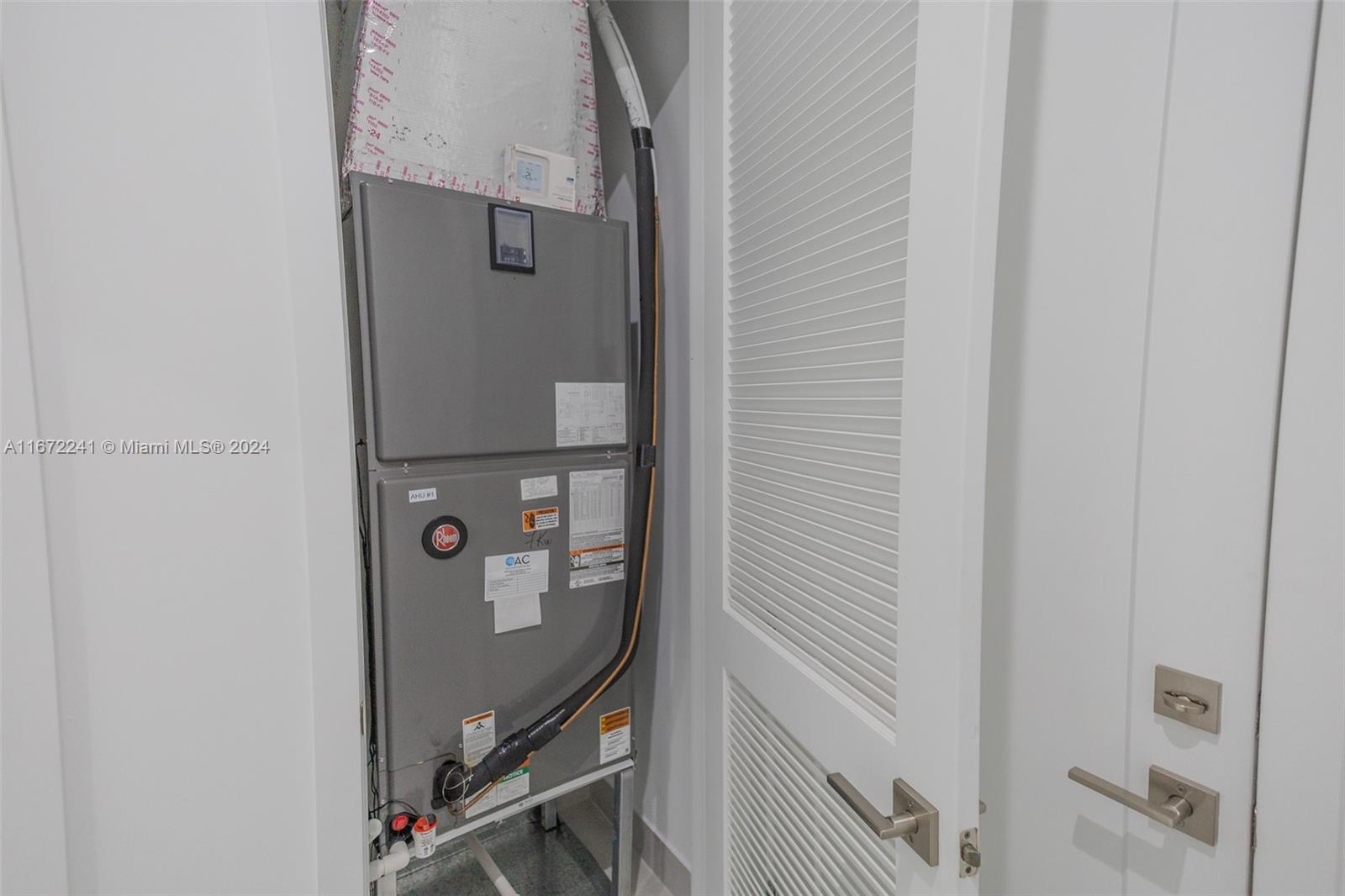 ESTATES AT SUNSET - Residential