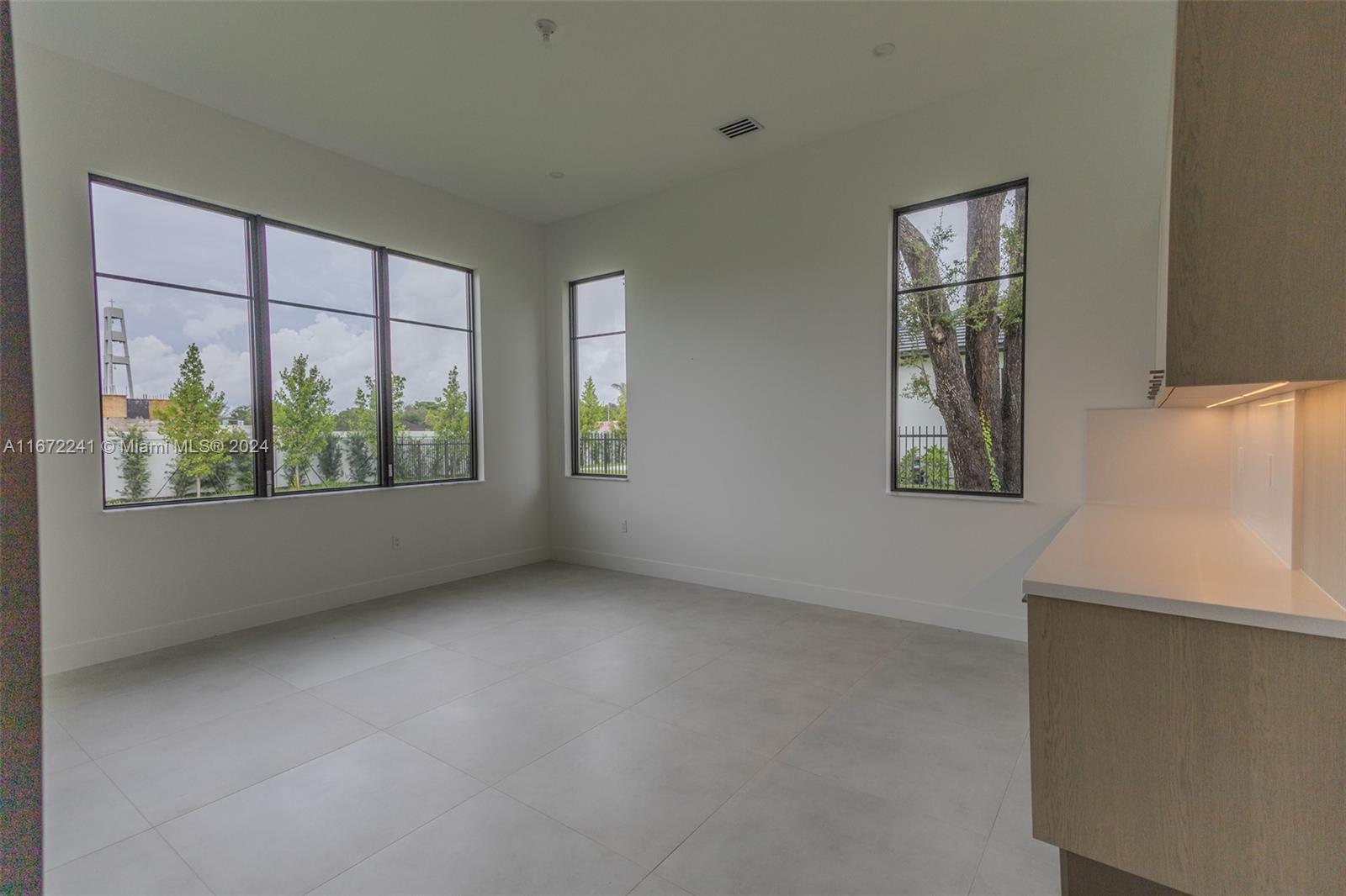 ESTATES AT SUNSET - Residential