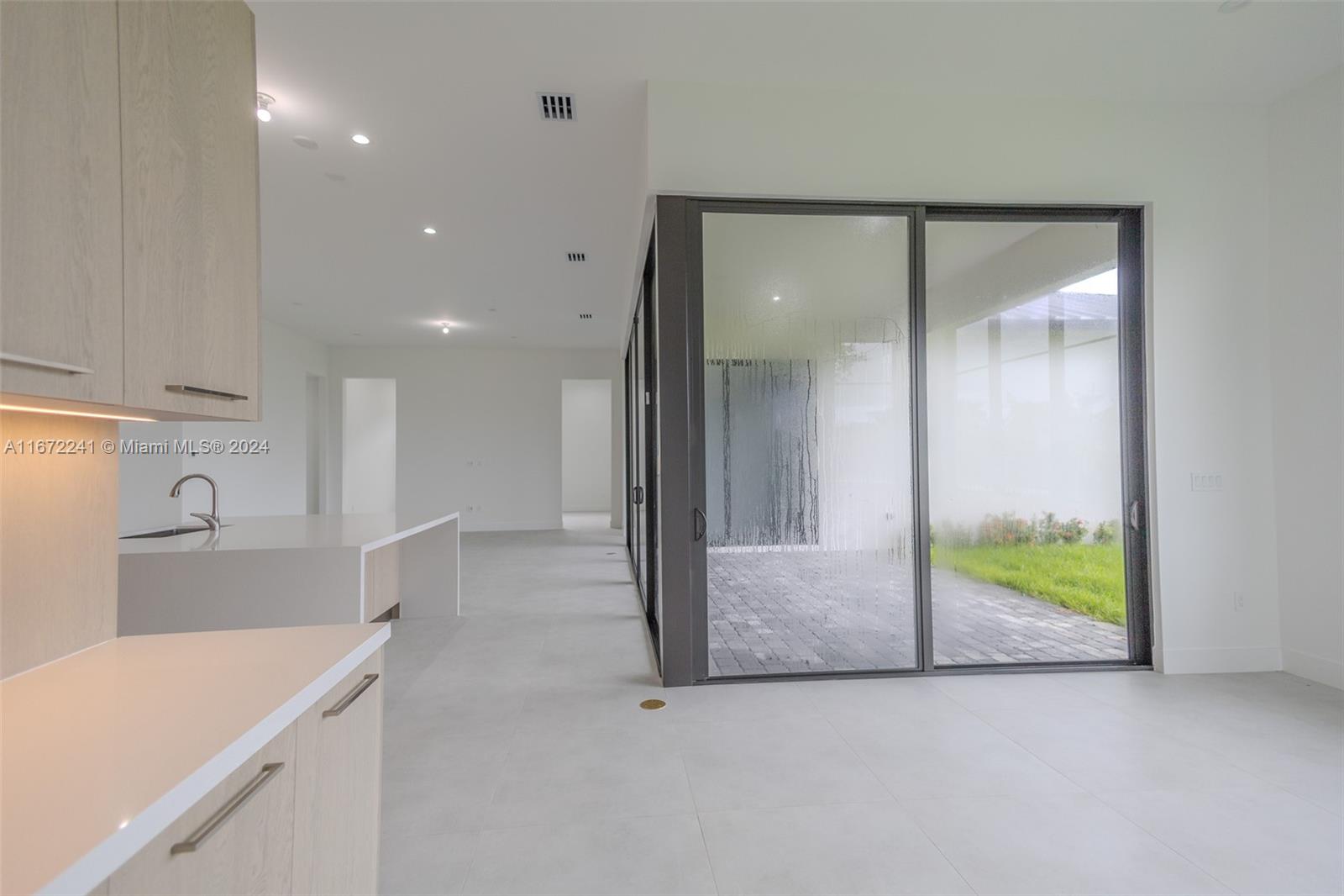 ESTATES AT SUNSET - Residential