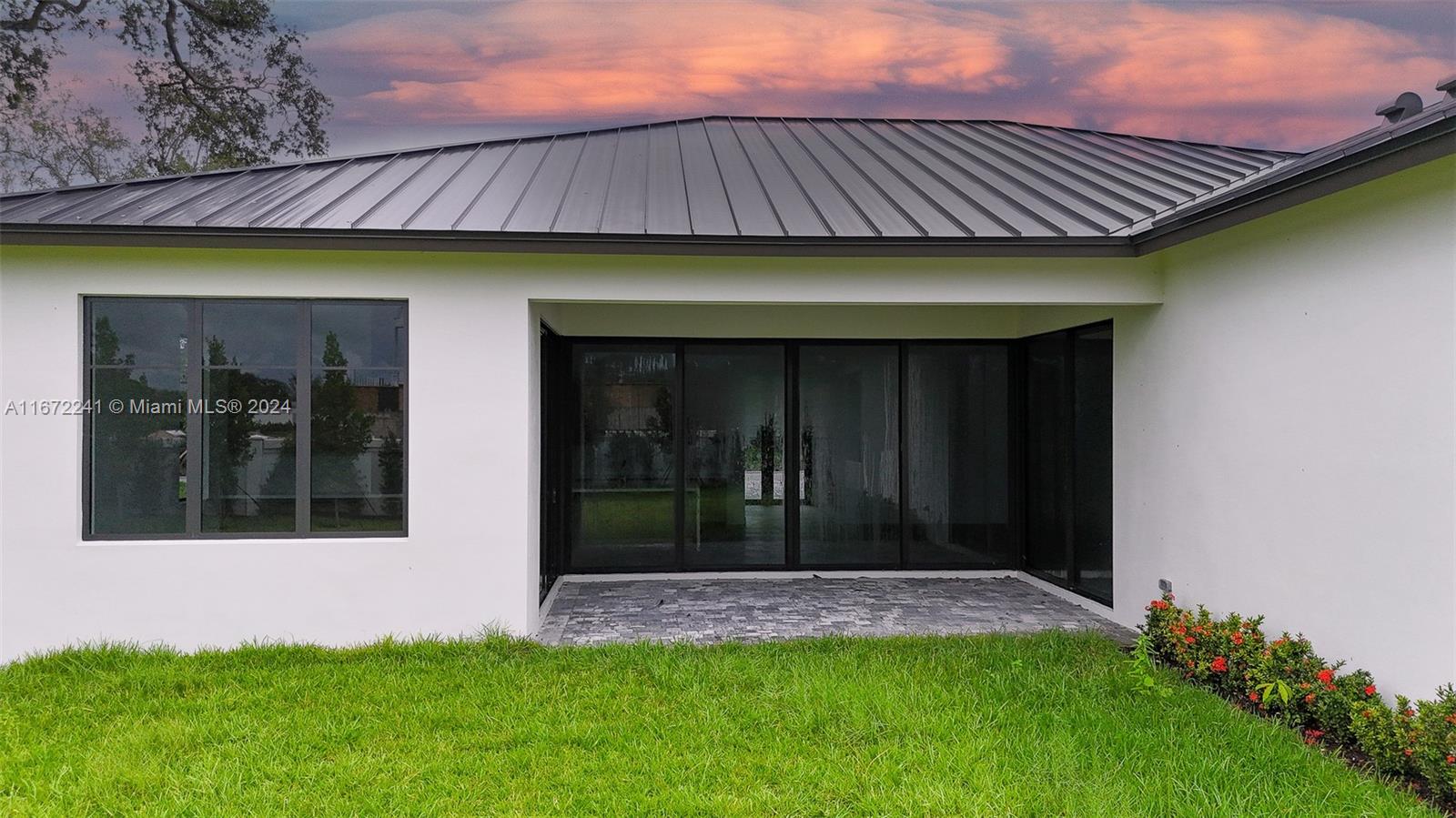 ESTATES AT SUNSET - Residential