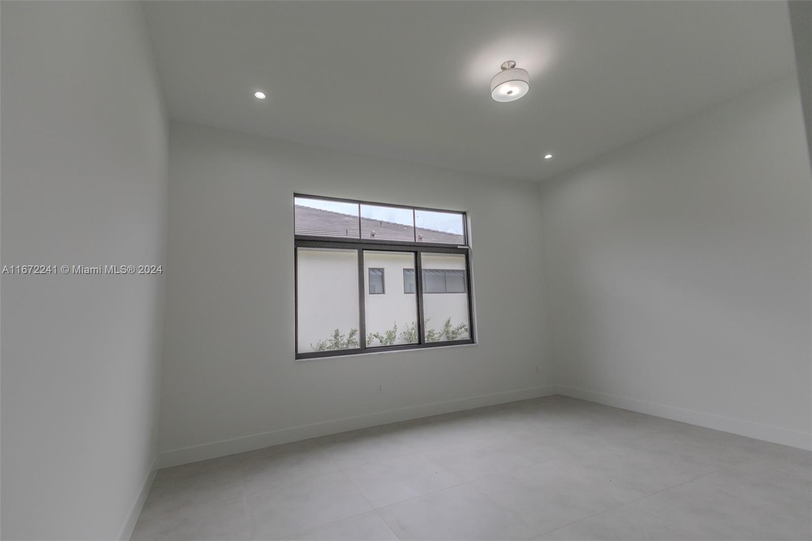 ESTATES AT SUNSET - Residential