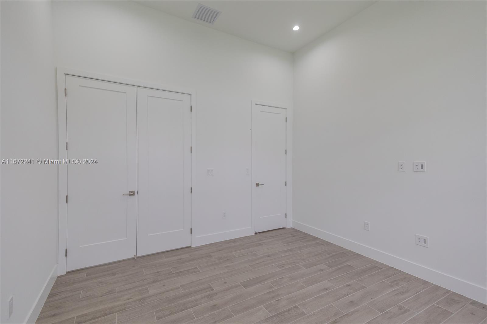 ESTATES AT SUNSET - Residential