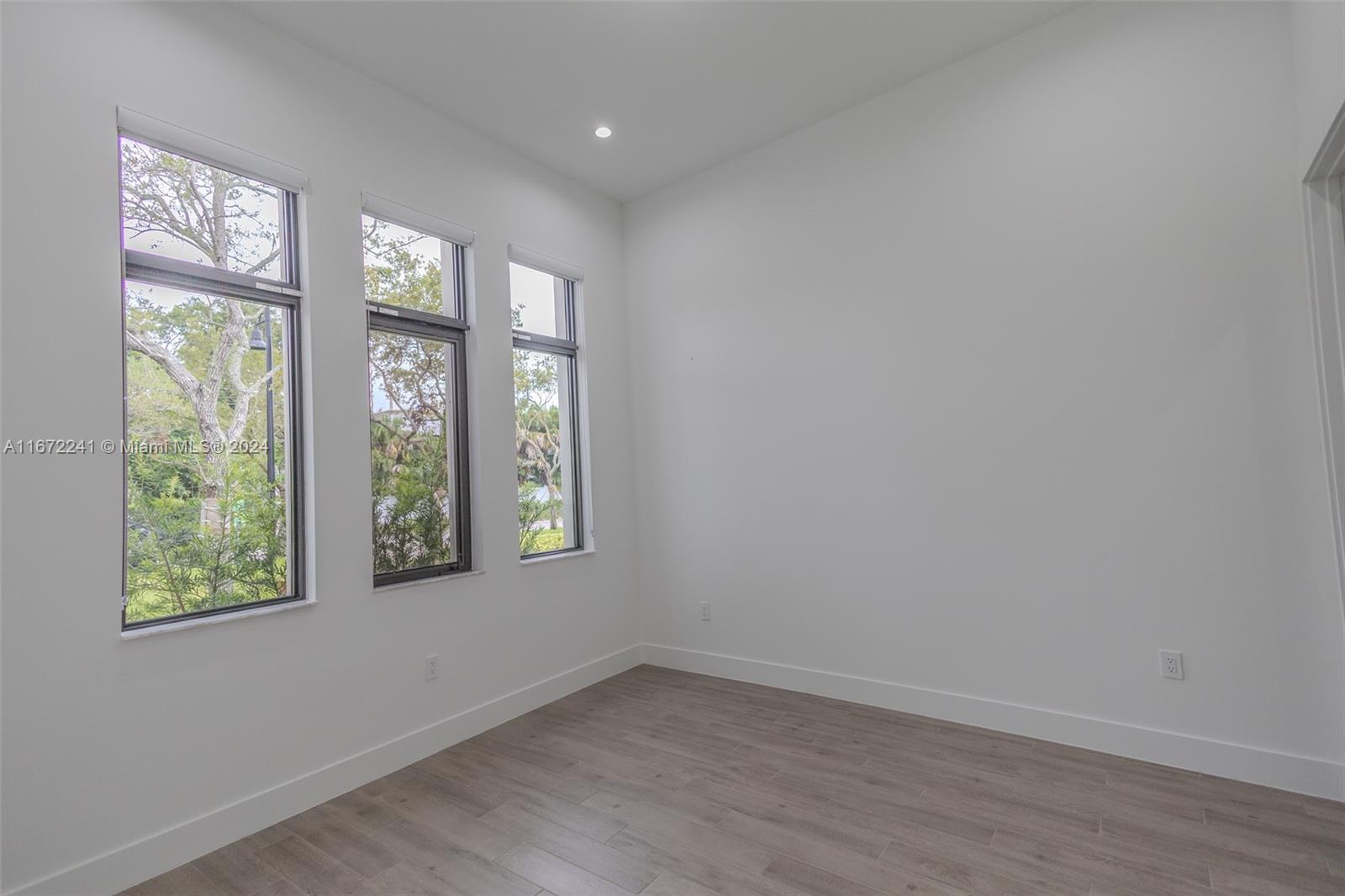 ESTATES AT SUNSET - Residential