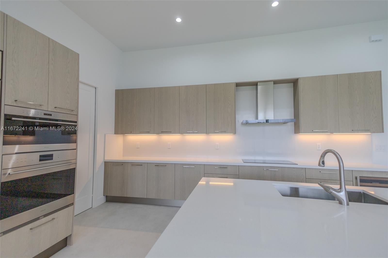 ESTATES AT SUNSET - Residential