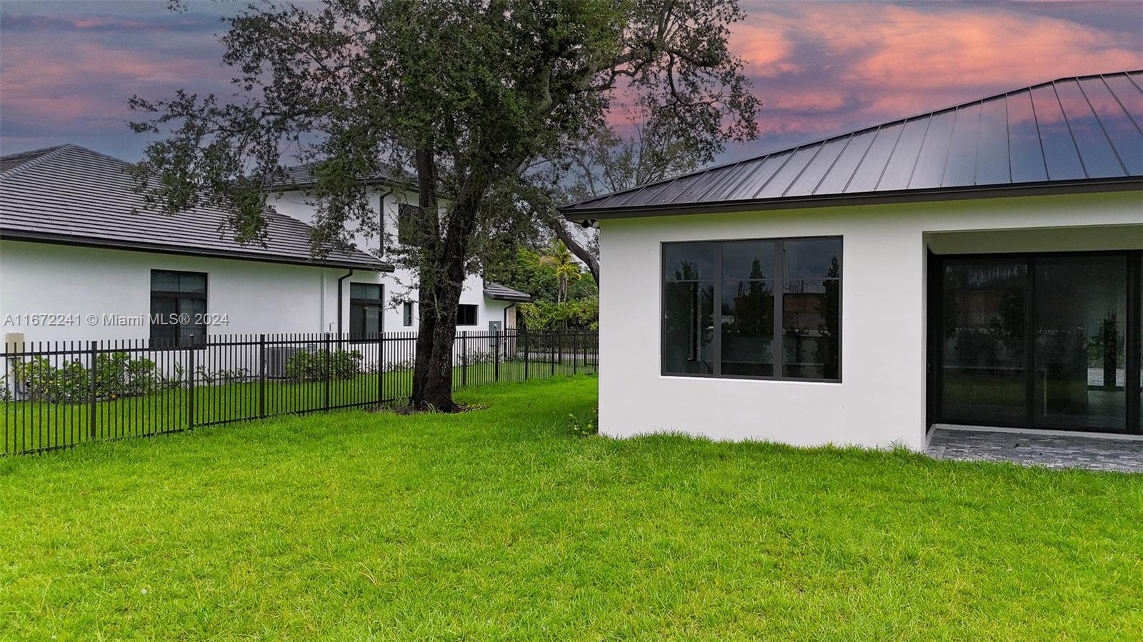 ESTATES AT SUNSET - Residential