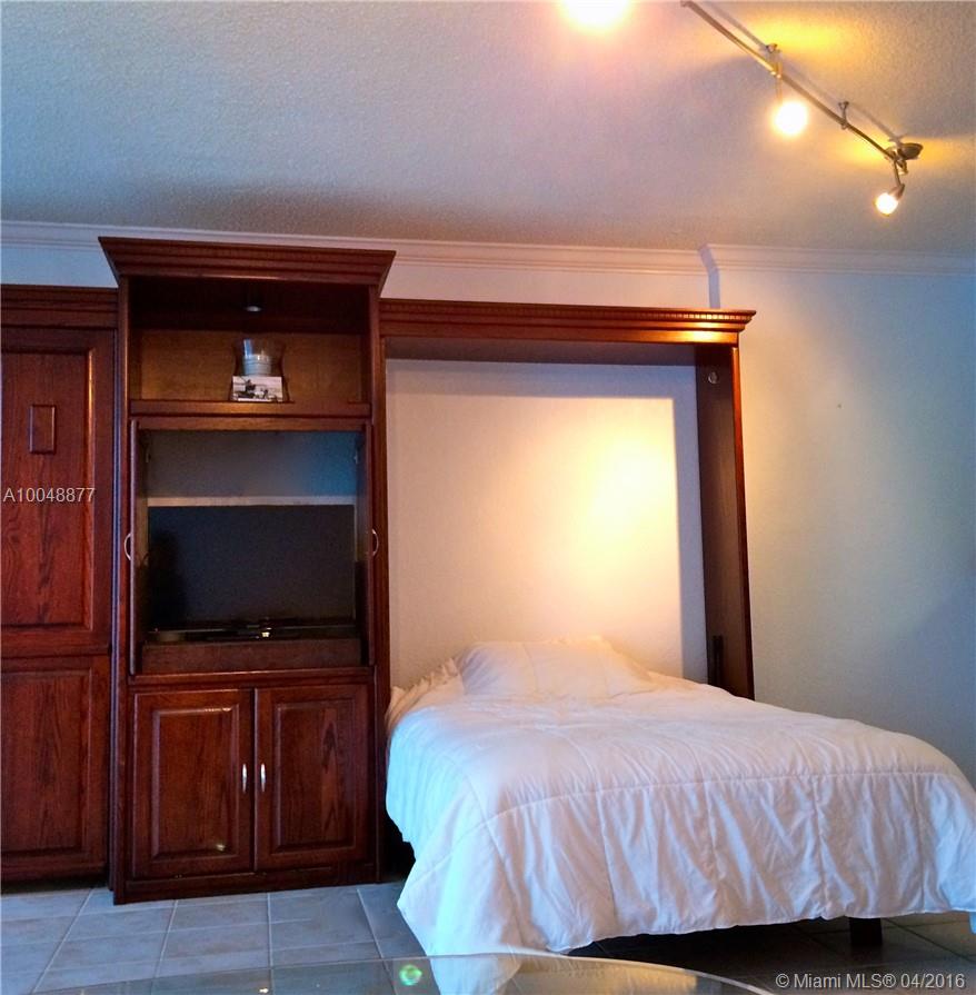 The Wave Condo - Residential Lease