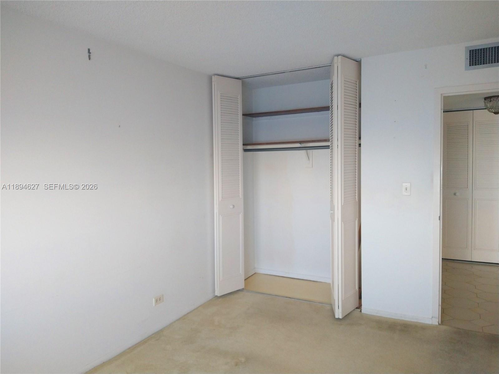 WINSTON TOWERS 200 - Residential