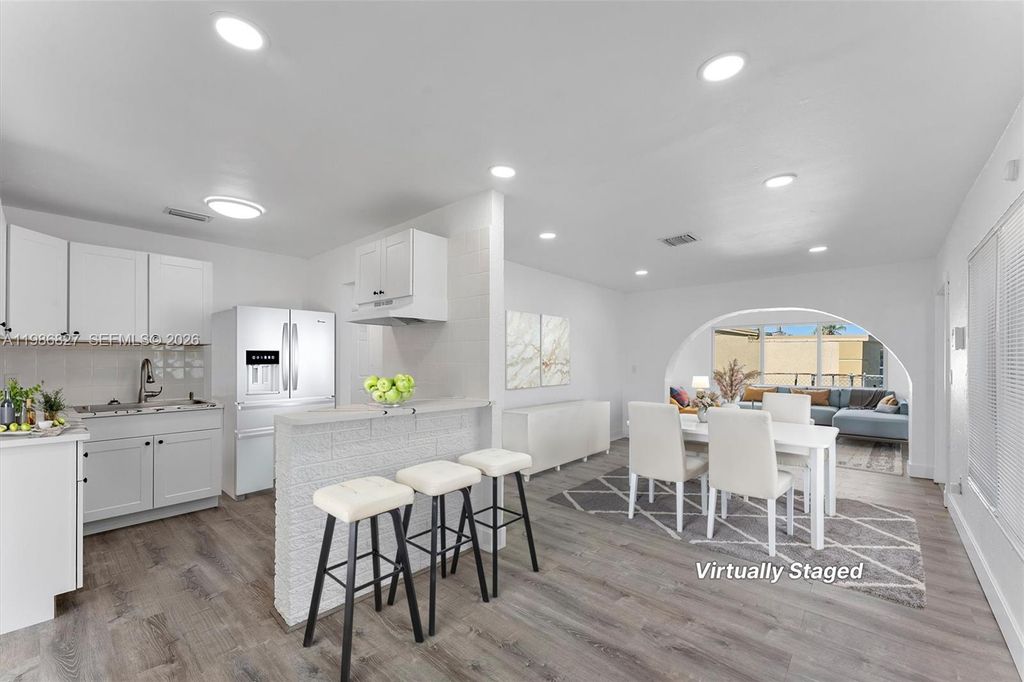 Photo of 550 NW 17th St, Pompano Beach, FL 33060 (MLS # A11986827)