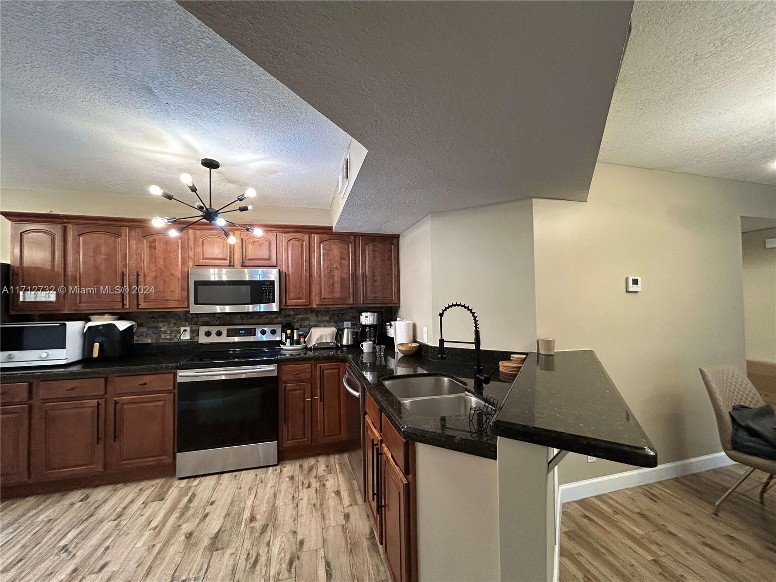 EDGEWATER CONDO - Residential Lease