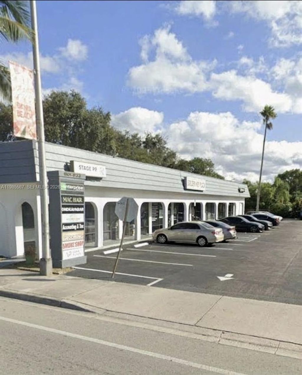 Photo of 801 S Federal Hwy #807, Dania Beach, FL 33004 (MLS # A11985587)