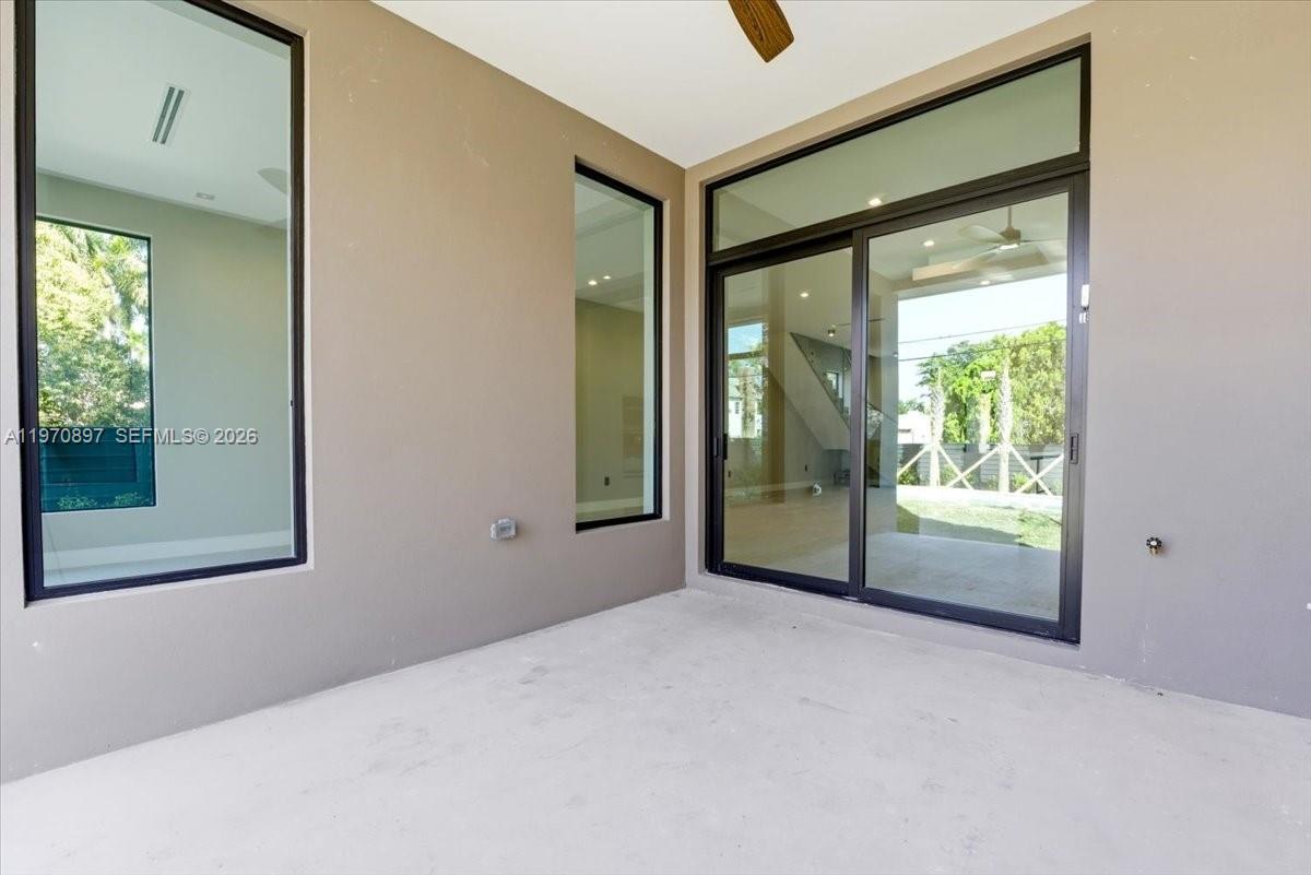 HOLLYWOOD - Residential