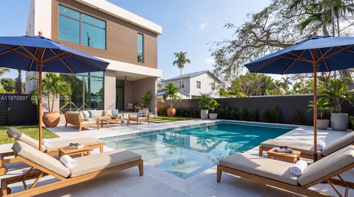 HOLLYWOOD - Residential