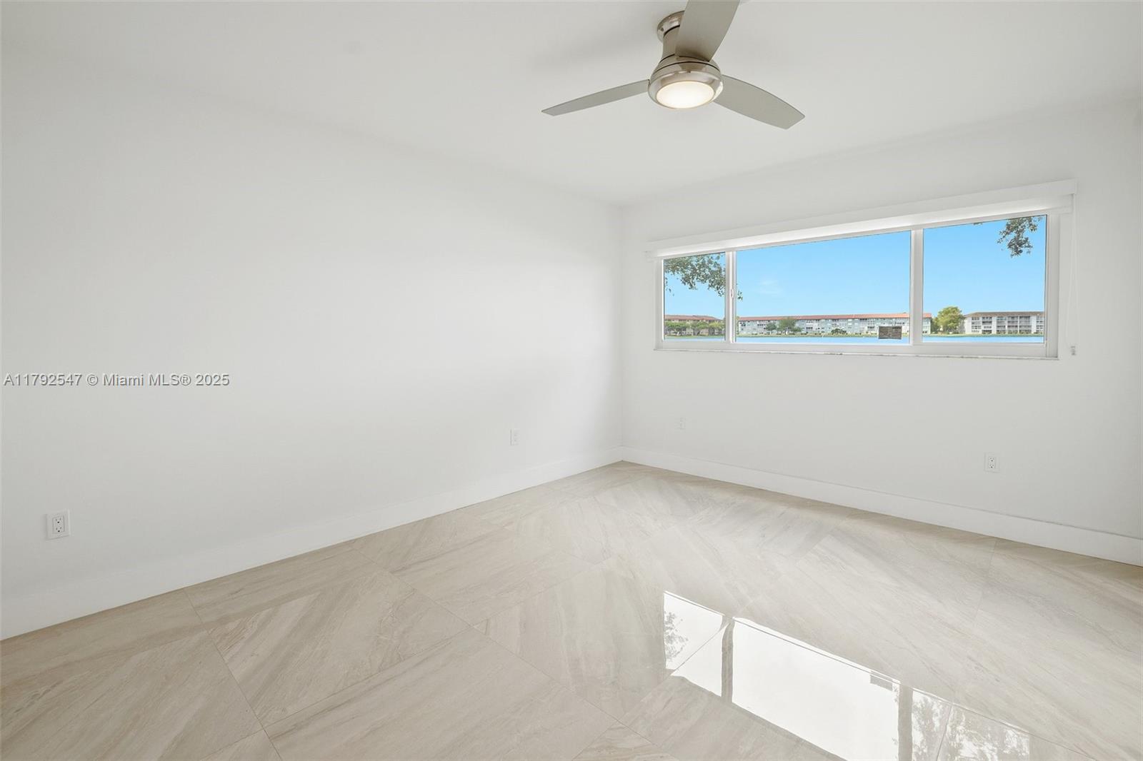 IVANHOE EAST AT CENTURY V - Residential