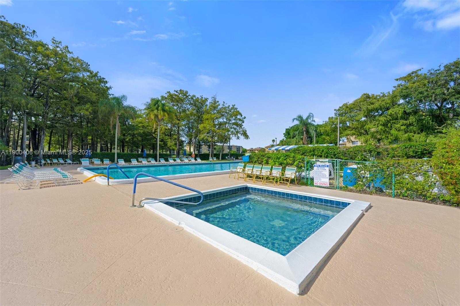 CASCADES OF LAUDERHILL - Residential