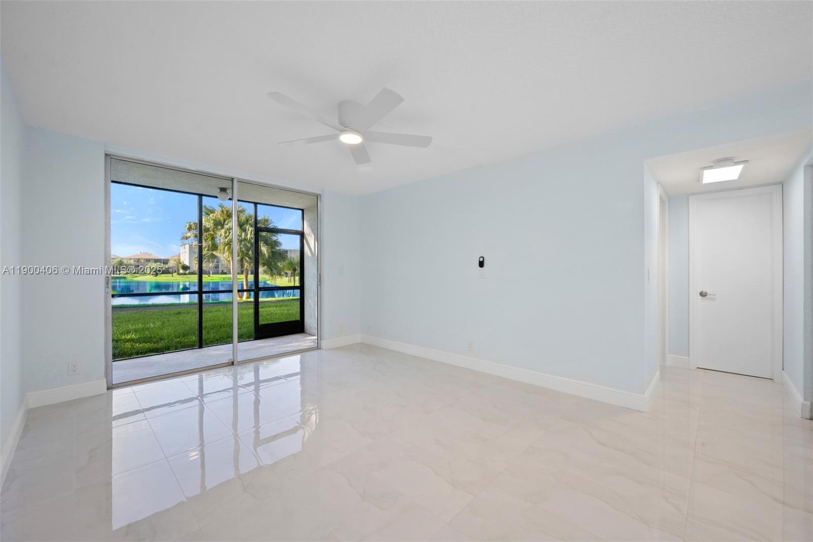 CASCADES OF LAUDERHILL - Residential