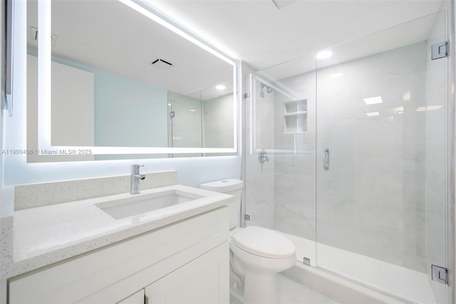 CASCADES OF LAUDERHILL - Residential