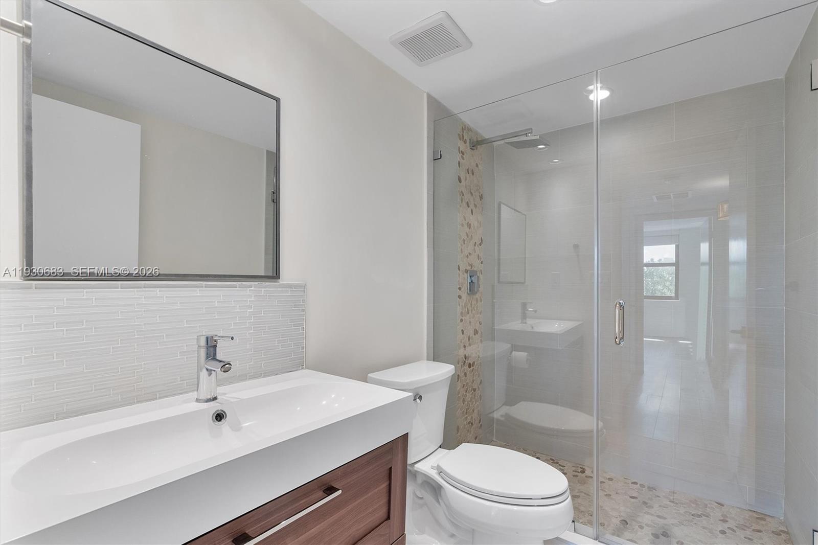 THE BELMONT CONDO - Residential Lease