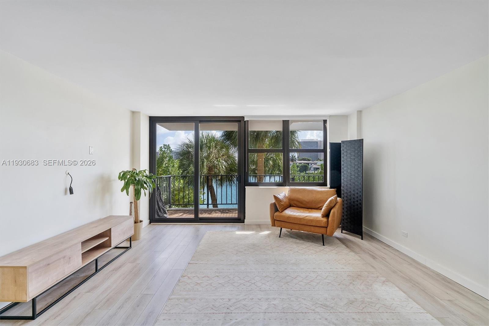 THE BELMONT CONDO - Residential Lease