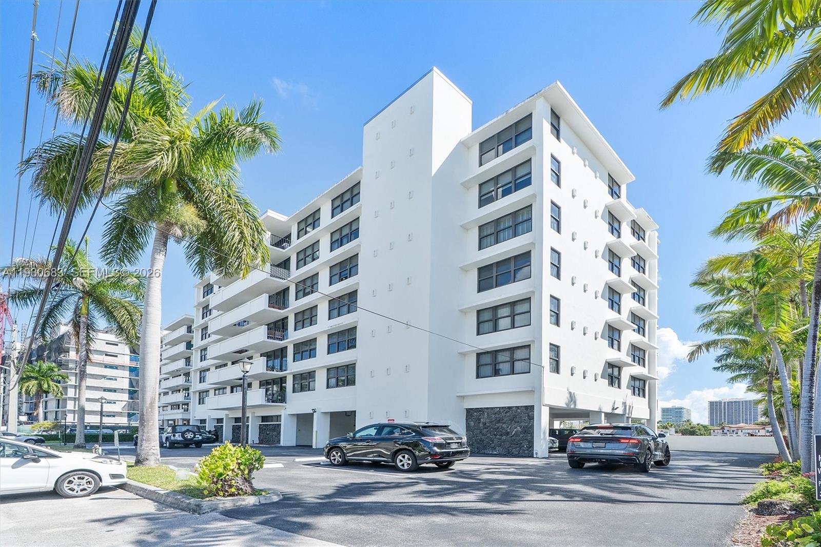 THE BELMONT CONDO - Residential Lease