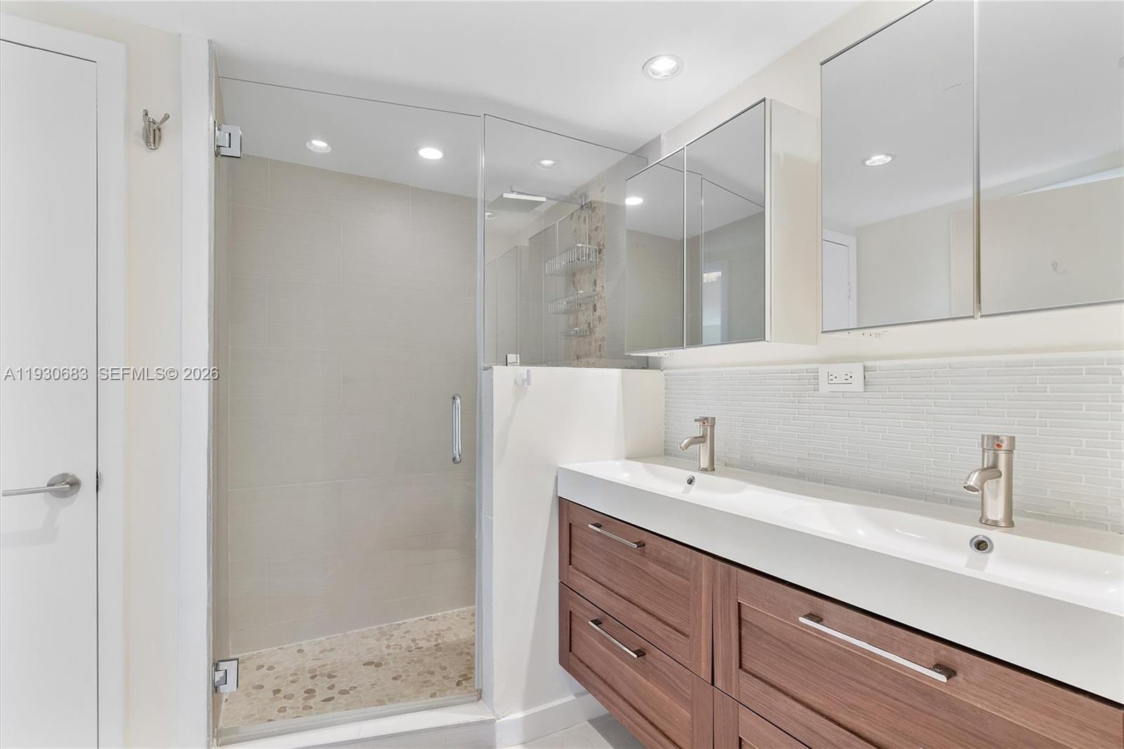 THE BELMONT CONDO - Residential Lease