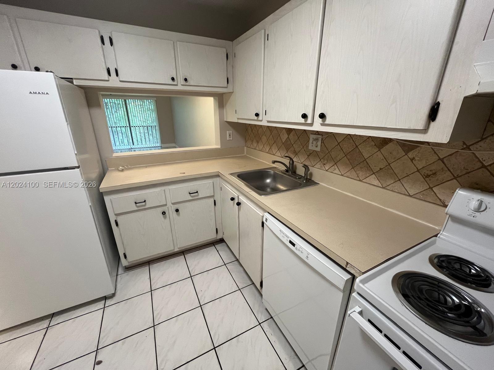 VERSAILLES GARDENS CONDO - Residential