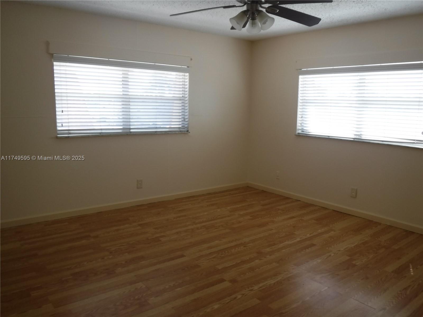 ROYAL OAKS TOWNHOUSE 12 C - Residential