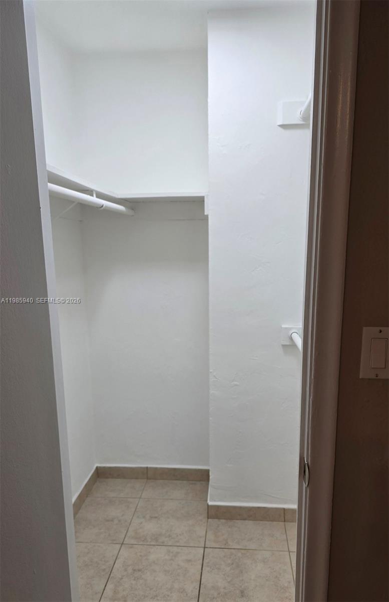 CASA GRANADA CONDO - Residential Lease