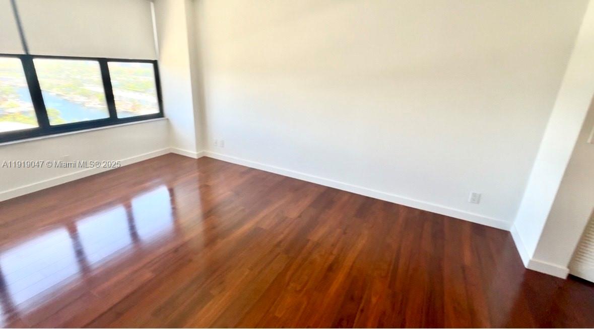 OLYMPUS CONDO PHASE - Residential